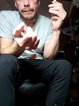 Snapshot of chosen923 chatting on 11-07-25, 08:09 chosen923 online show from 11-07-25, 08:09