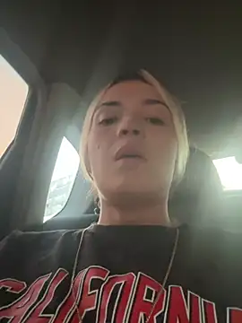 Snapshot of Sarita-candy chatting on 02-24-25, 10:58 Sarita-candy online show from 02-24-25, 10:58