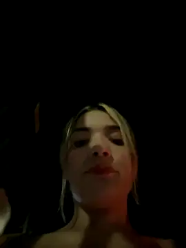 Snapshot of Sarita-candy chatting on 12-20-25, 02:07 Sarita-candy online show from 12-20-25, 02:07