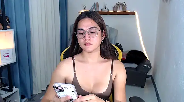 MarieLoveGlamorous online show from 02-01-25, 01:51