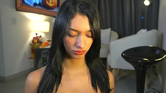 Snapshot of kendall_ruiz chatting on 10-24-25, 11:56 kendall ruiz online show from 10-24-25, 11:56