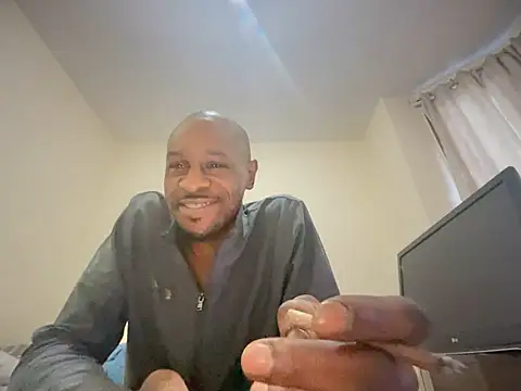 Snapshot of CuzzyB69 chatting on 02-22-25, 04:51 CuzzyB69 online show from 02-22-25, 04:51