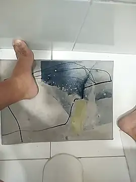 Snapshot of safadoo26 chatting on 11-08-25, 03:29 safadoo26 online show from 11-08-25, 03:29