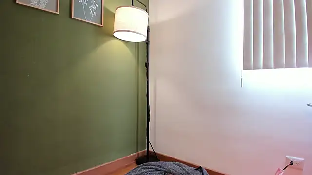 karlye 5 online show from 10-16-25, 03:57