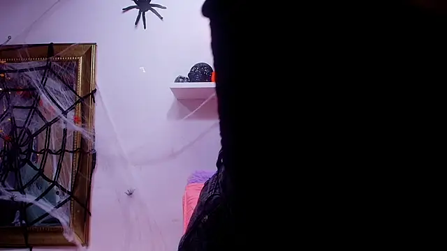 naia blessed online show from 10-18-25, 07:14