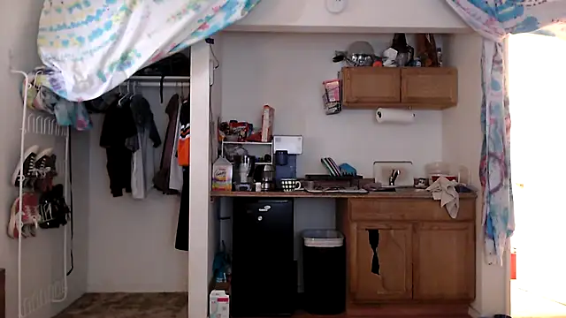 coryandthepeach online show from 12-15-24, 05:42