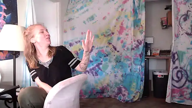 coryandthepeach online show from 12-16-24, 03:32