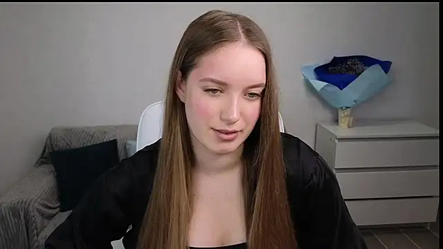 EvaMaddison online show from 02-03-25, 06:56