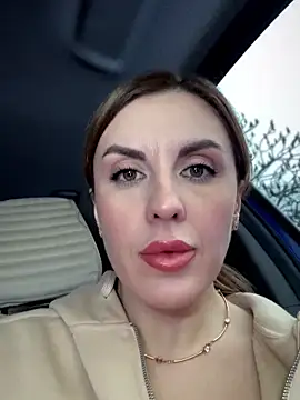 Kalli Fornia online show from 12-21-25, 09:05