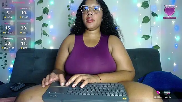 Lilyth  Brown online show from 02-13-25, 01:40