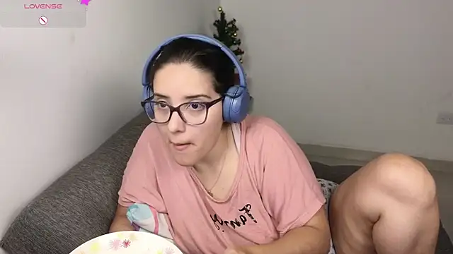 blue  moon  online show from 12-23-25, 02:20