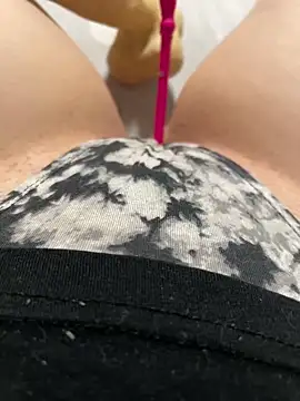 Snapshot of katcclovea chatting on 03-07-25, 03:39 katcclovea online show from 03-07-25, 03:39