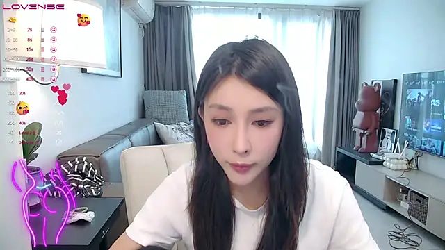 Sylvia- online show from 03-14-25, 06:21