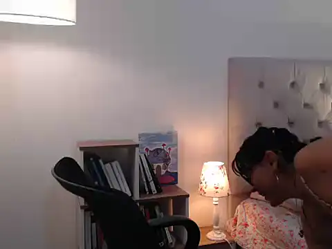 camii 7 online show from 11-06-25, 10:10