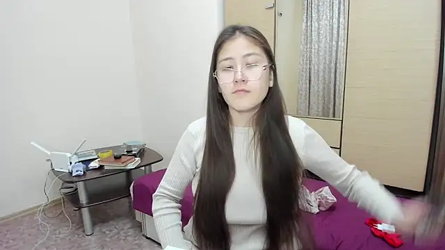 Snapshot of Riz_girl chatting on 12-20-24, 10:16 Riz girl online show from 12-20-24, 10:16