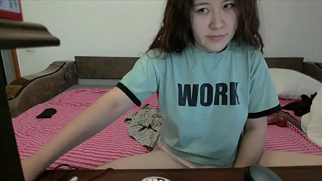 Snapshot of Riz_girl chatting on 09-28-25, 11:37 Riz girl online show from 09-28-25, 11:37