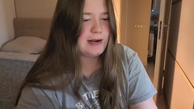 remirann  online show from 10-20-25, 03:01