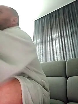 Snapshot of Adry1986 chatting on 09-17-25, 09:44 Adry1986 online show from 09-17-25, 09:44