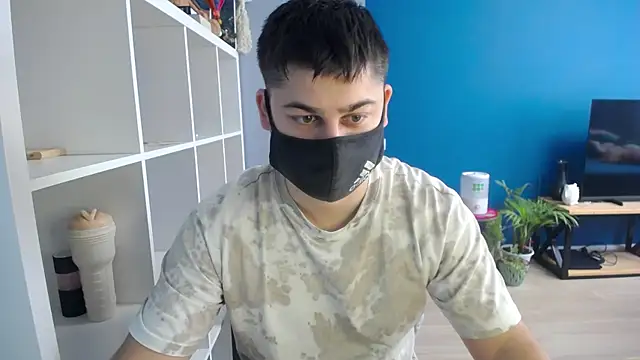 Snapshot of Tomguys chatting on 02-14-25, 07:59 Tomguys online show from 02-14-25, 07:59