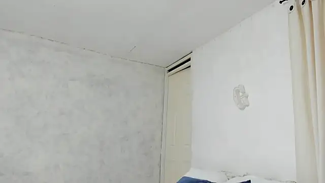 Snapshot of rosaaliiaa1 chatting on 02-23-25, 09:16 rosaaliiaa1 online show from 02-23-25, 09:16