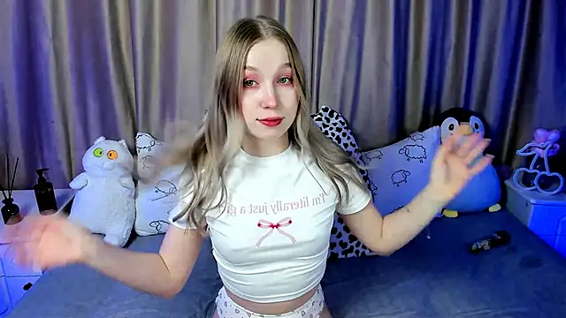 LilyStarlight online show from 12-12-24, 03:21