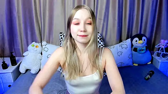 LilyStarlight online show from 12-14-24, 05:40
