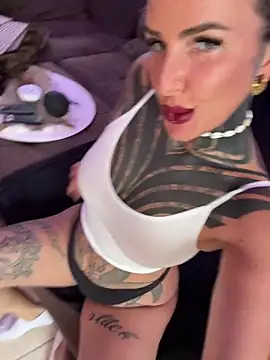 Snapshot of InkedBiitch chatting on 09-17-25, 03:14 InkedBiitch online show from 09-17-25, 03:14
