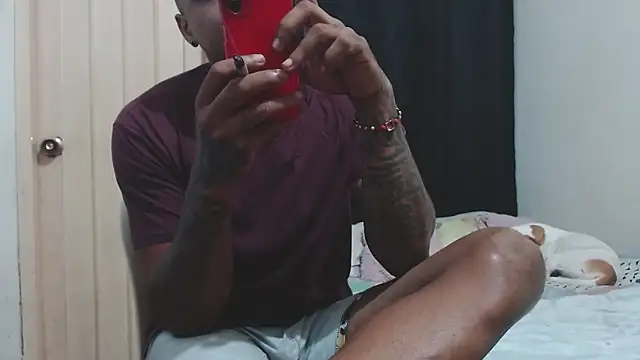 Snapshot of hot_and_naughty_latin chatting on 02-13-26, 11:28 hot and naughty latin online show from 02-13-26, 11:28