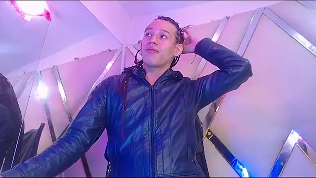 Snapshot of StefyFerrer chatting on 11-27-25, 02:57 StefyFerrer online show from 11-27-25, 02:57