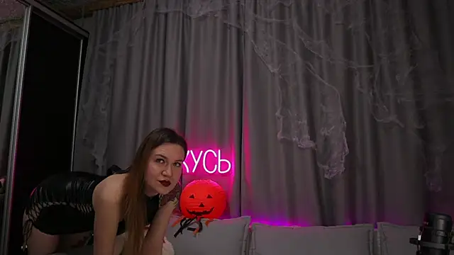  LadyMargo  online show from 10-27-25, 11:41