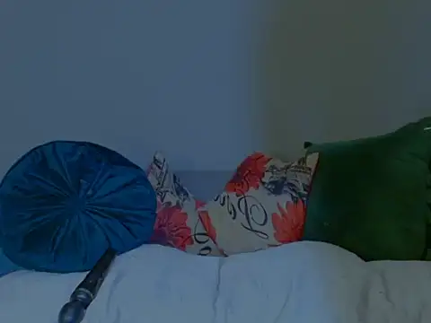 MissParis26 online show from 10-14-25, 08:53