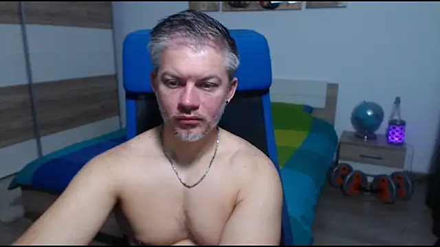 RobbyShawz online show from 10-27-25, 05:33