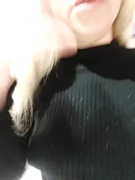 Snapshot of cositarica2555 chatting on 03-21-26, 09:36 cositarica2555 online show from 03-21-26, 09:36