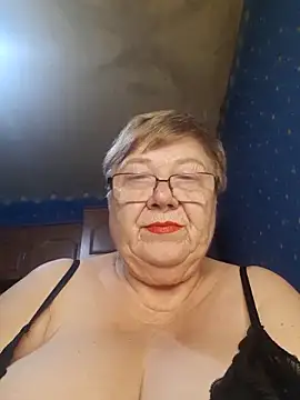 Lena Gaby online show from 11-17-25, 07:41