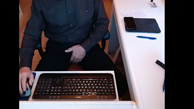 Snapshot of dutchpornking chatting on 10-25-25, 07:16 dutchpornking online show from 10-25-25, 07:16