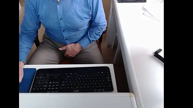 Snapshot of dutchpornking chatting on 11-16-25, 12:22 dutchpornking online show from 11-16-25, 12:22