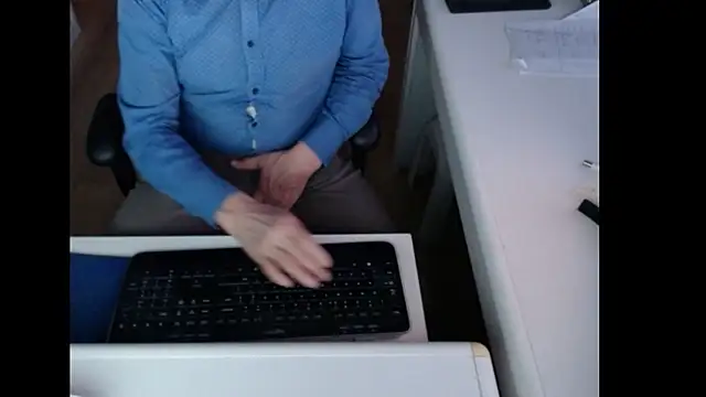 dutchpornking online show from 01-18-26, 07:23