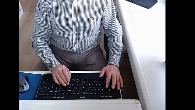 dutchpornking online show from 03-12-26, 07:03