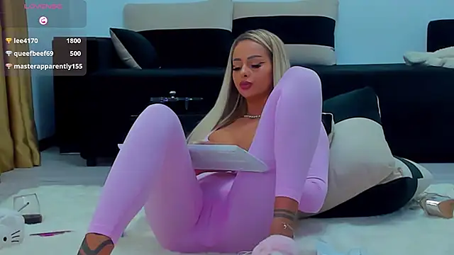 MelanieLexxx online show from 01-01-25, 09:20