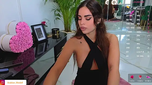 Snapshot of Arabian_beauty chatting on 10-11-25, 09:41 Arabian beauty online show from 10-11-25, 09:41