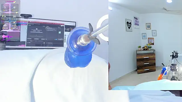 sofi velez online show from 10-06-25, 05:21