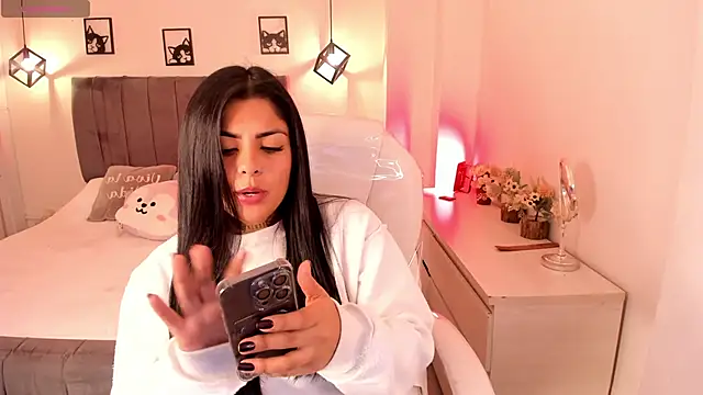 Catalinaa martinez online show from 09-12-25, 05:40