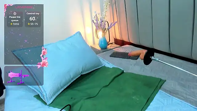 Snapshot of moxa_hot chatting on 11-14-25, 03:33 moxa hot online show from 11-14-25, 03:33