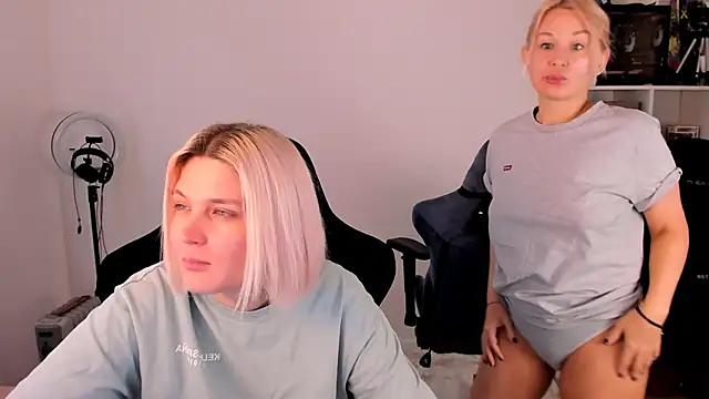 hotblonds online show from 11-28-25, 11:02