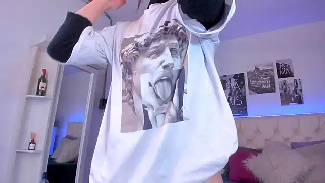 Amaia Daniells online show from 01-11-25, 05:31