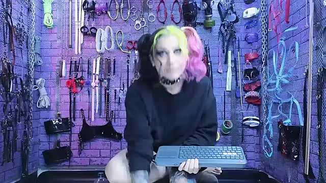 PANDORANEZZ online show from 12-29-24, 05:53