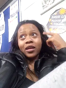 Snapshot of CummSavage chatting on 10-20-25, 02:23 CummSavage online show from 10-20-25, 02:23