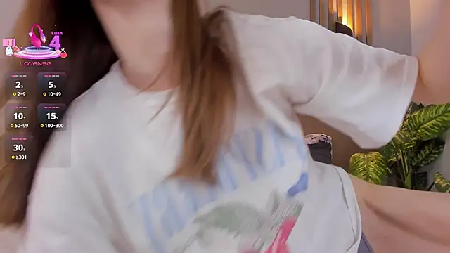 Kira Quinn online show from 10-29-25, 06:59