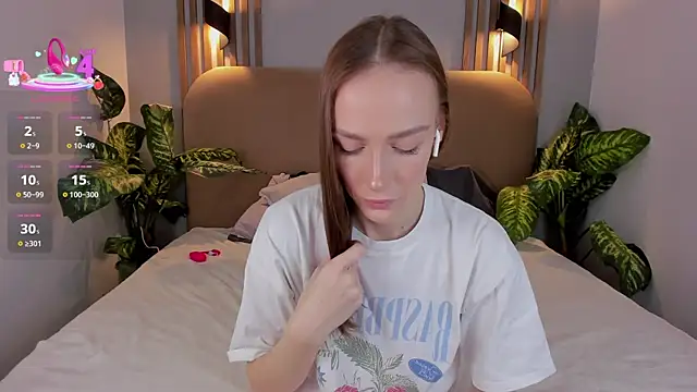 Kira Quinn online show from 11-05-25, 06:35