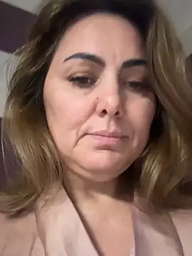 Emma roqueen online show from 03-04-26, 11:11